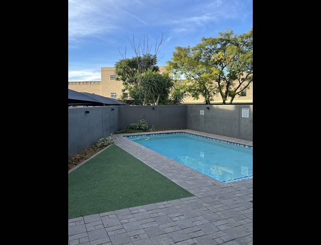 2 BEDROOM APARTMENT FOR SALE IN NORTH RIDING